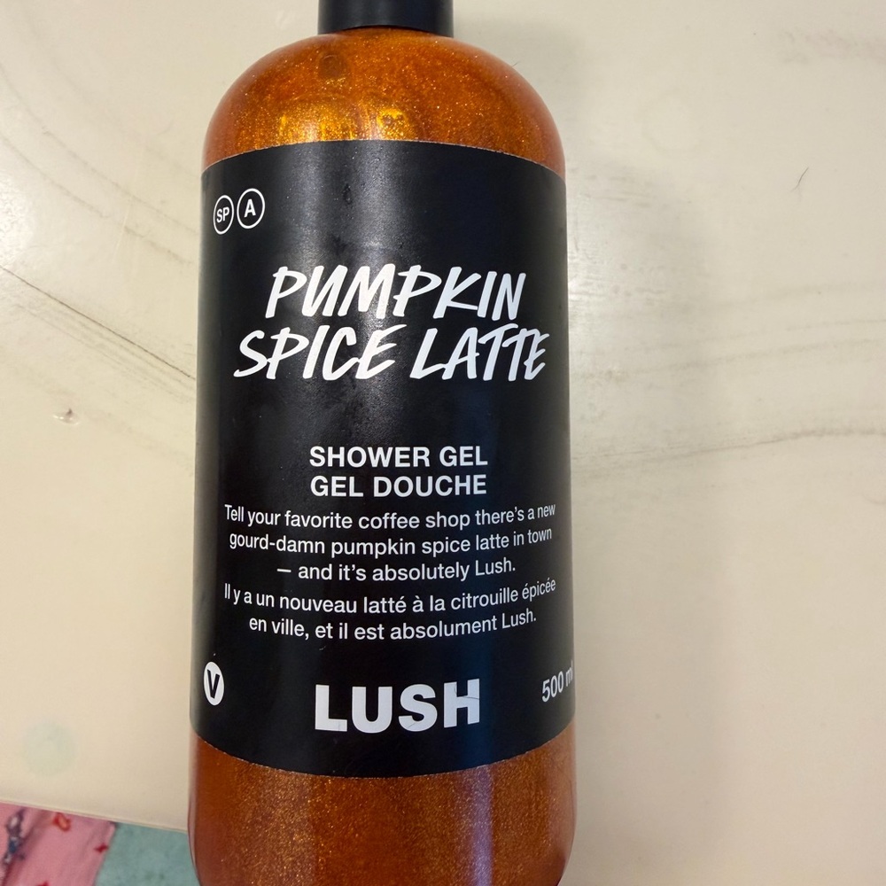 NEW  Lush Pumpkin Spice Latte Shower Gel - Warm Orange